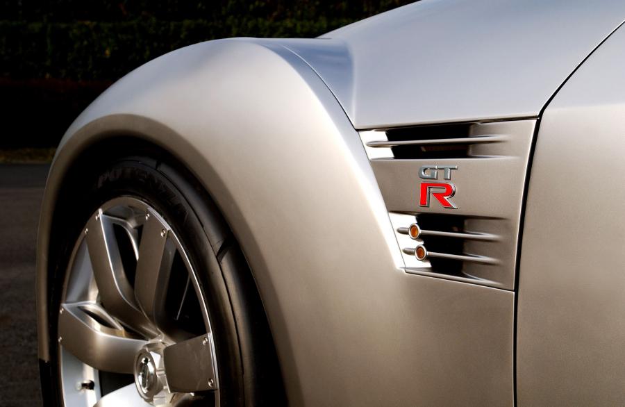 Детали экстерьера Nissan GT-R Proto Concept 2001 года  (фото 37 из 51)